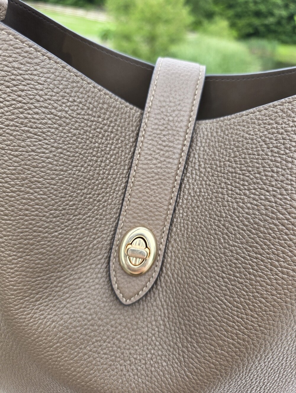 Coach Hadley Pebble Leather Large Shoulder Bag Gold Dark Stone Brown Purse Tote - Picture 6 of 15